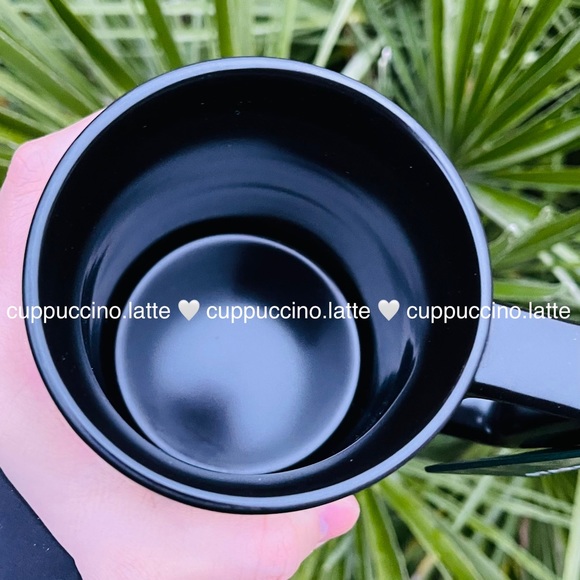 👌NEW💜Starbucks 2021 ASL Holiday Navy & Purple Ombre Gradient Hands Mug - Picture 5 of 8